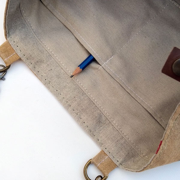 Bolso de lino detalle del bolsillo interior Bolso de lino detalle del bolsillo interior